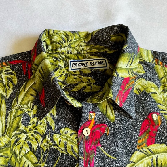 Pacific Scene Men’s Shirt Large Red Parrot Palm Print Button Up Cotton Tropical - Picture 2 of 6